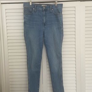 Madewell jeans light was high rise skinny raw hem, size 31, hardly worn.